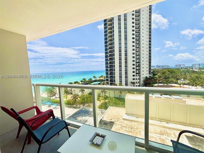 0 bedroom HotelMotel at 19201 Collins Ave 606, The Aventura Beach Club C, Sunny Isles Beach — photo 2