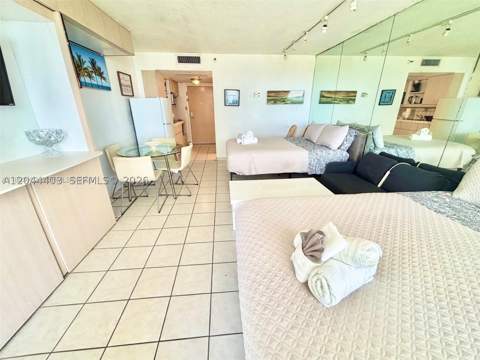 19201 Collins Ave 606, Sunny Isles Beach FL - photo 8 of 16