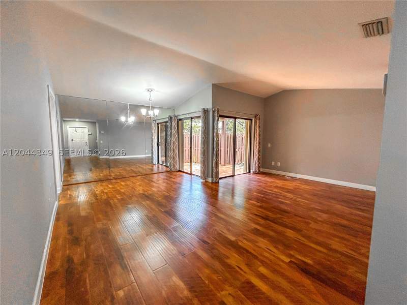 1 bedroom Townhouse at 14970 SW 48th Ter 27G, Lakes Meadow Vilg Homes C, Miami — photo 2