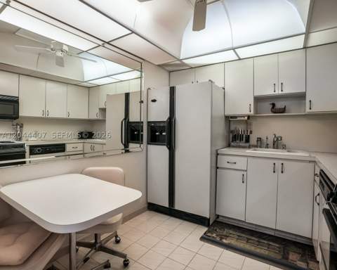 100 Bayview Dr 1620, Sunny Isles Beach FL - photo 11 of 35