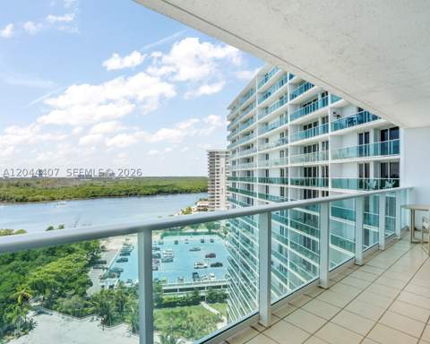 100 Bayview Dr 1620, Sunny Isles Beach FL - photo 19 of 35