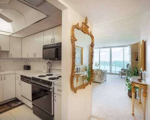 100 Bayview Dr 1620, Sunny Isles Beach FL - photo 9 of 35