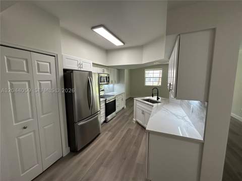 3225 NE 184th St 10106, Aventura FL - photo 9 of 28