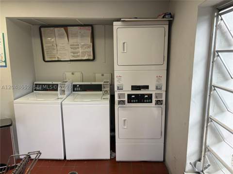820 Salzedo St 405, Coral Gables FL - photo 14 of 16