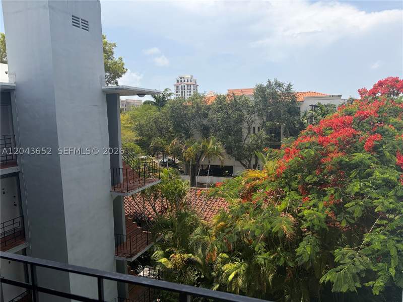 2 bedroom Condominium at 820 Salzedo St 405, Barcelona Court Condo, Coral Gables — photo 2