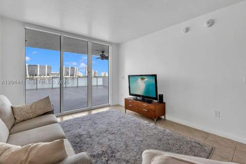 18100 N Bay Rd 304, Sunny Isles Beach FL - photo 11 of 50