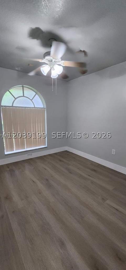 14817 SW 180th St, Miami FL - photo 6 of 15