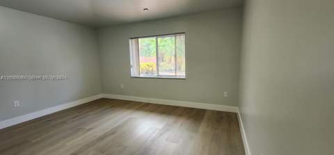 14817 SW 180th St, Miami FL - photo 8 of 15