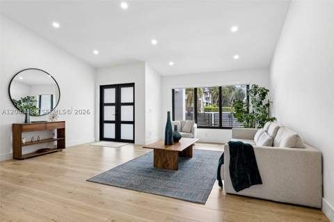 6816 SW 89th Ct, Miami FL - photo 7 of 57