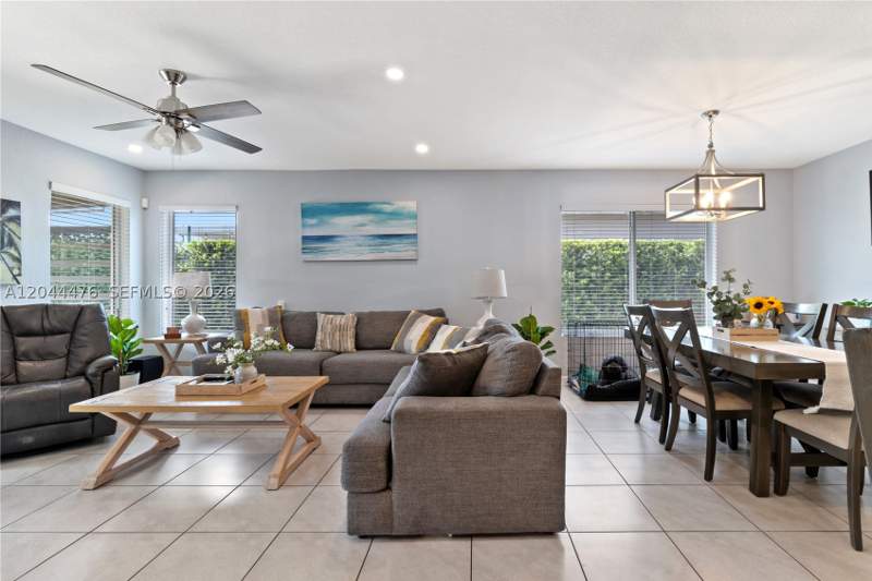 4 bedroom SingleFamilyResidence at 24870 SW 122nd Pl, Bay Gardens, Homestead — photo 3