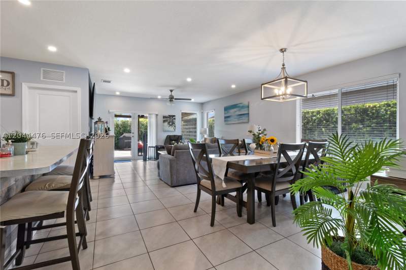 4 bedroom SingleFamilyResidence at 24870 SW 122nd Pl, Bay Gardens, Homestead — photo 4
