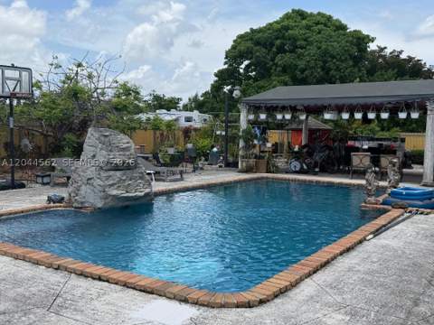 20791 SW 240th St, Homestead FL - photo 19 of 50