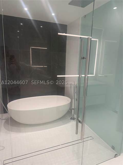 300 Biscayne Blvd Way 1909, Miami FL - photo 23 of 39