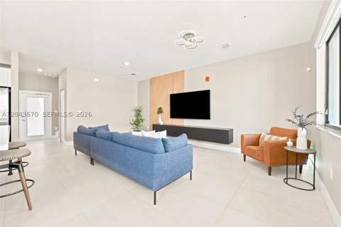8167 NW 41st St E-101, Doral FL - photo 11 of 45