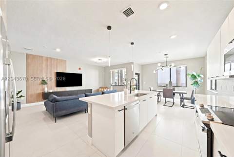 8167 NW 41st St E-101, Doral FL - photo 9 of 45