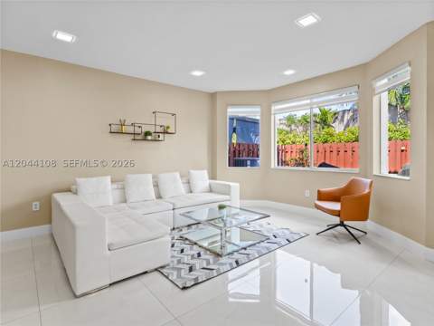 7086 NW 116th Ct, Doral FL - photo 11 of 48