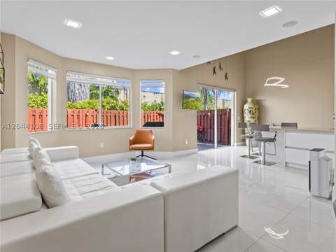 7086 NW 116th Ct, Doral FL - photo 12 of 48