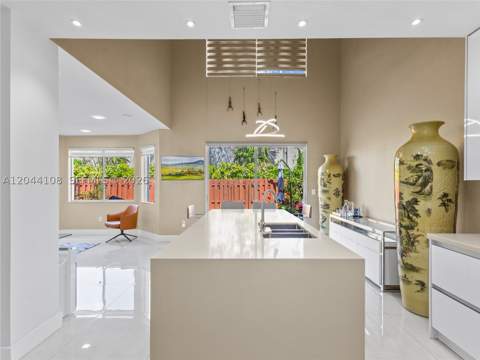 7086 NW 116th Ct, Doral FL - photo 14 of 48