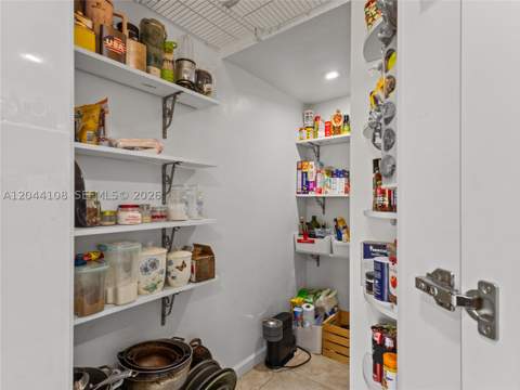 7086 NW 116th Ct, Doral FL - photo 17 of 48