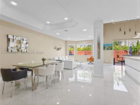 7086 NW 116th Ct, Doral FL - photo 9 of 48