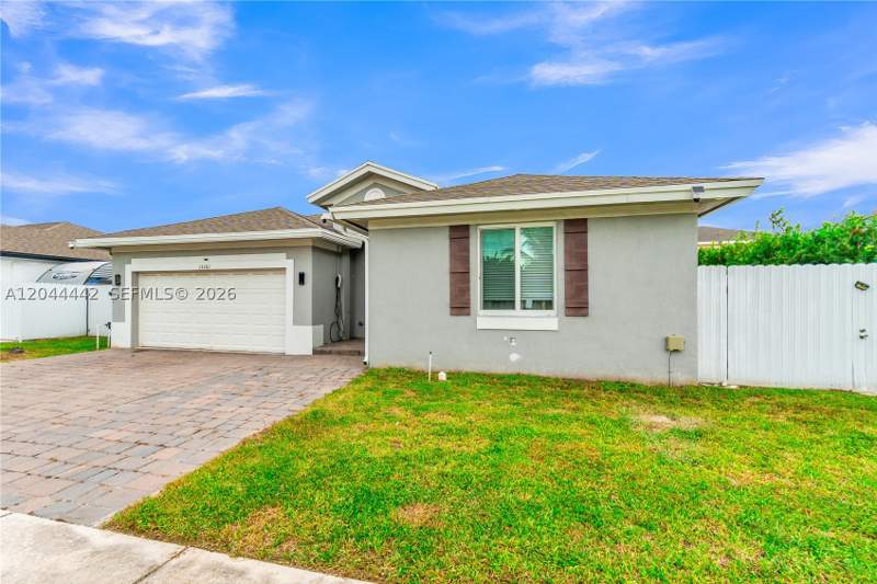 3 bedroom SingleFamilyResidence at 13361 SW 274th Ter, A H At Turnpike South Sec, Homestead — photo 5