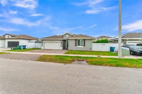 13361 SW 274th Ter, Homestead FL - photo 6 of 56