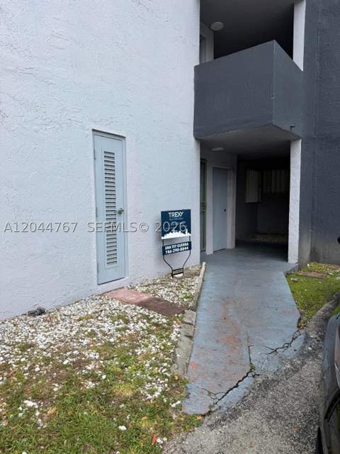 110 Fontainebleau Blvd 101, Miami FL - photo 20 of 31