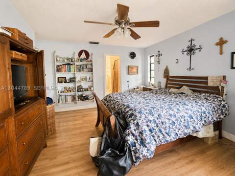 14441 SW 108th Ter, Miami FL - photo 6 of 9