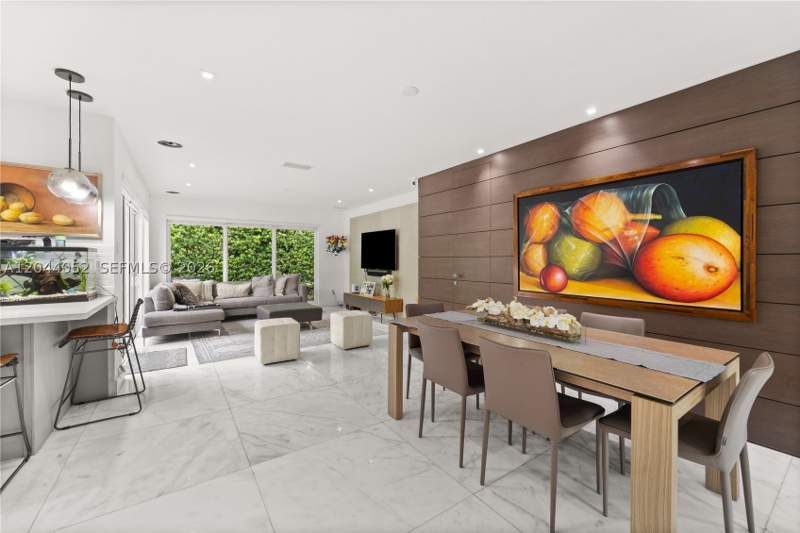 3 bedroom SingleFamilyResidence at 721 Bird Rd, Louise Park, Coral Gables — photo 3