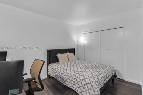 7441 Wayne Ave 10H, Miami Beach FL - photo 12 of 38