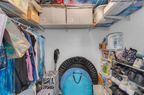 7441 Wayne Ave 10H, Miami Beach FL - photo 19 of 38