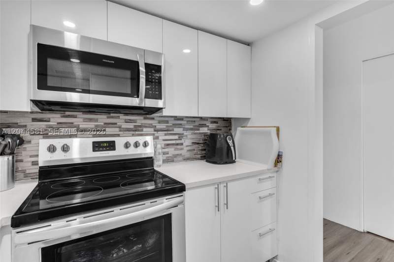 3 bedroom Condominium at 7441 Wayne Ave 10H, Parkview Point Condo, Miami Beach — photo 5