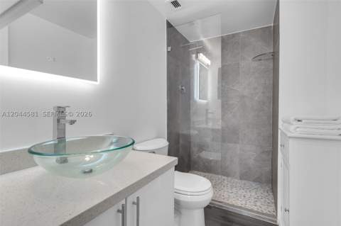 7441 Wayne Ave 10H, Miami Beach FL - photo 6 of 38