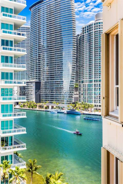 888 Brickell Key Dr 1002, Miami FL - photo 20 of 25