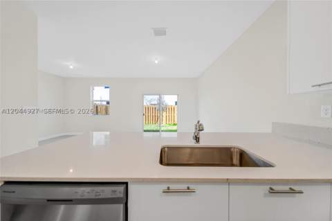 12942 NW 23rd Pl, Miami FL - photo 12 of 36