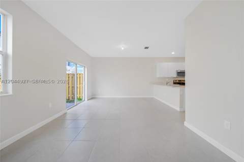 12942 NW 23rd Pl, Miami FL - photo 16 of 36