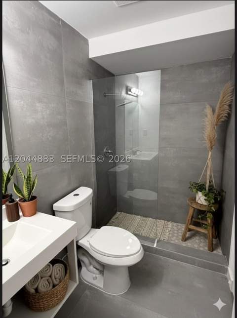 81 NW 44th St, Miami FL - photo 10 of 13