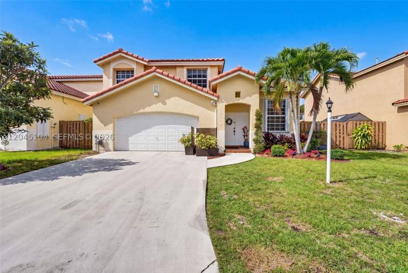4 bedroom SingleFamilyResidence at 15602 SW 109th Ter, Secasa Homes, Miami — photo 2