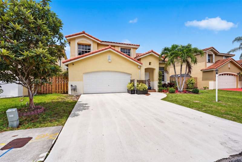 4 bedroom SingleFamilyResidence at 15602 SW 109th Ter, Secasa Homes, Miami — photo 3