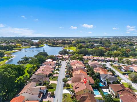 15602 SW 109th Ter, Miami FL - photo 7 of 39