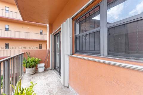 1800 W 54th St 209, Hialeah FL - photo 10 of 29