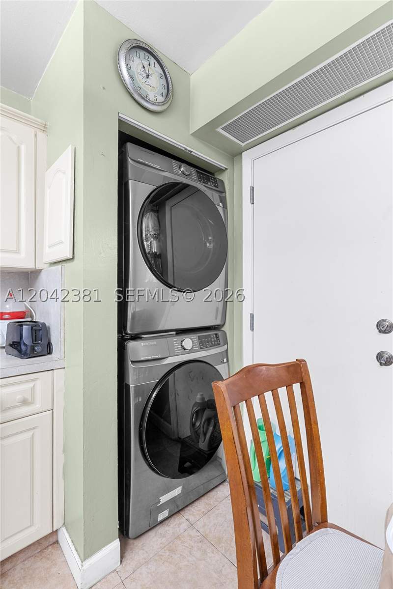 3 bedroom Condominium at 1800 W 54th St 209, Westland Condo, Hialeah — photo 4