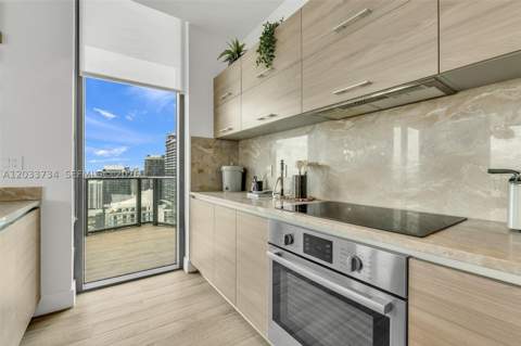 1300 S Miami Ave Ph5110, Miami FL - photo 13 of 54