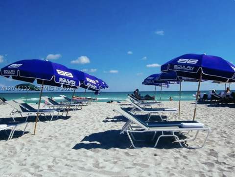 220 21st St 401, Miami Beach FL - photo 10 of 38