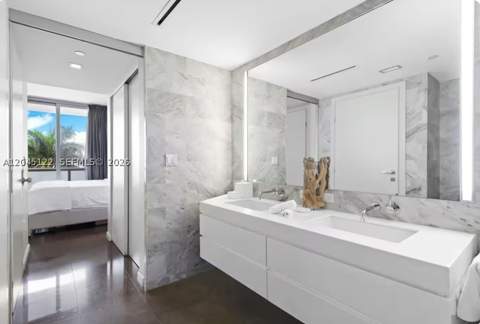 220 21st St 401, Miami Beach FL - photo 21 of 38