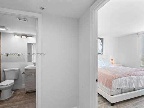 400 S Pointe Dr 1102, Miami Beach FL - photo 23 of 34
