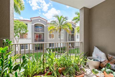 6861 SW 44th St 202, Miami FL - photo 17 of 49