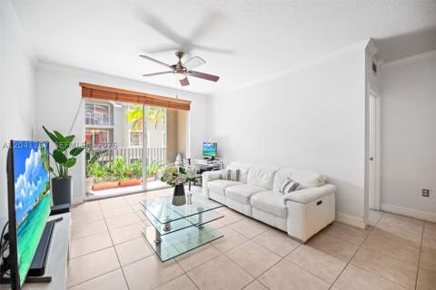 6861 SW 44th St 202, Miami FL - photo 8 of 49