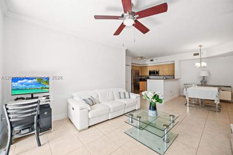 6861 SW 44th St 202, Miami FL - photo 9 of 49