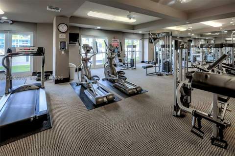 3001 NE 185th St 515, Aventura FL - photo 13 of 26